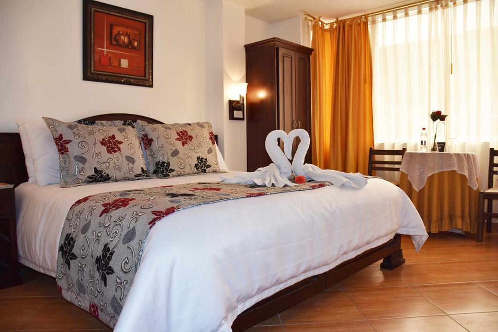 Hotel Plaza Victoria Ibarra Exteriör bild