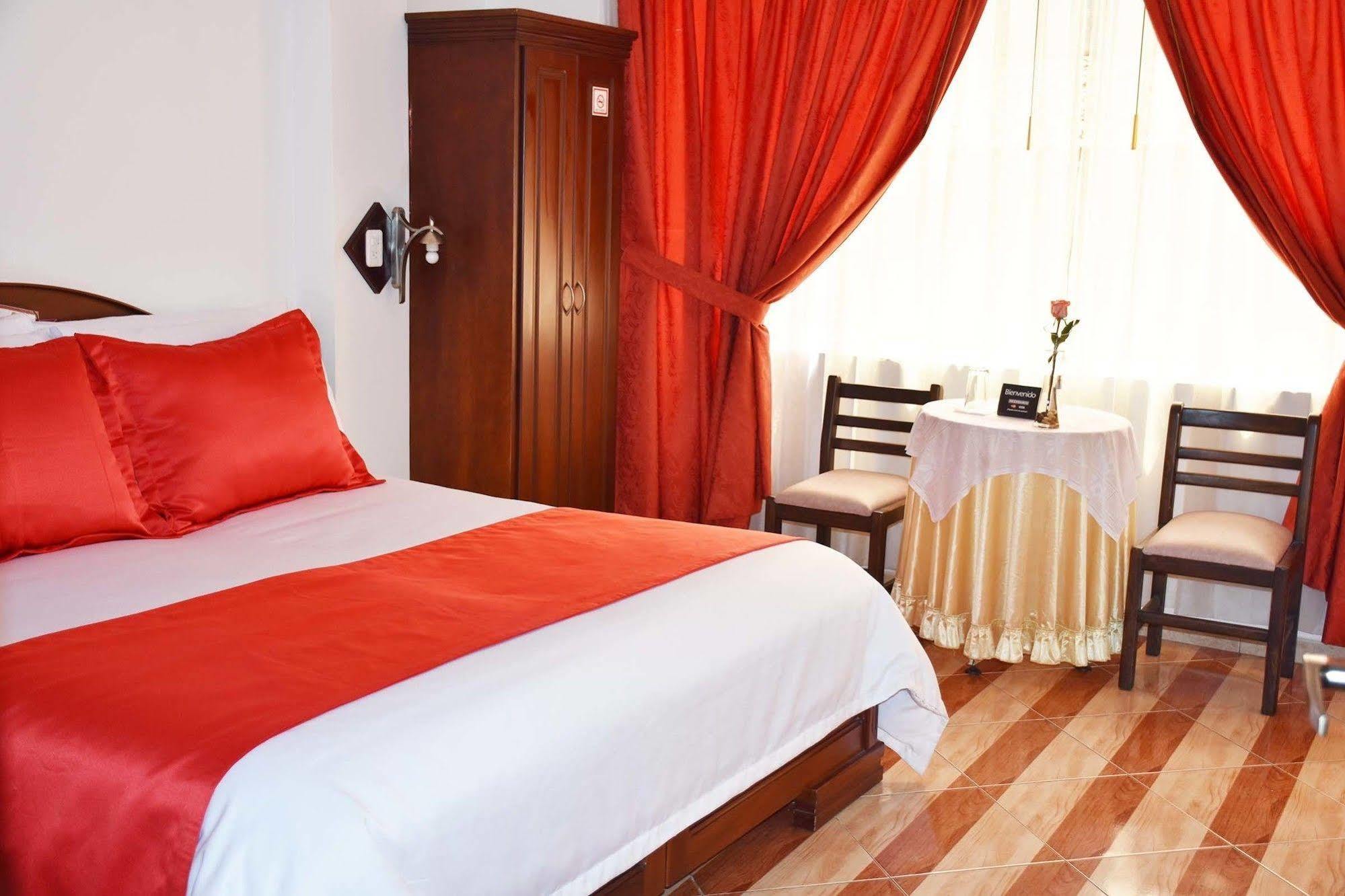 Hotel Plaza Victoria Ibarra Exteriör bild